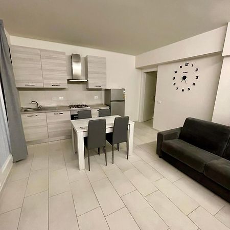 Appartamento Anita'S House-Abitazione A Pochi Passi Dal Centro Pesaro Esterno foto
