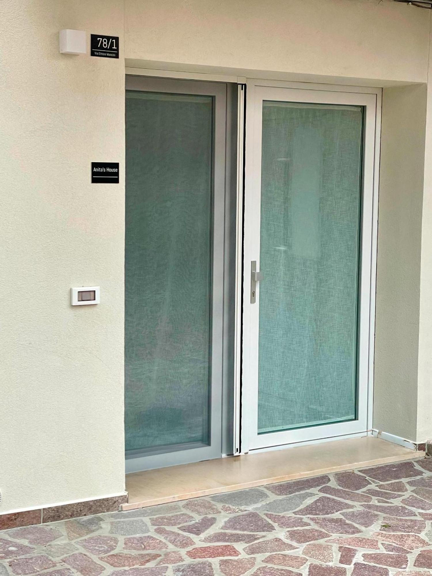 Appartamento Anita'S House-Abitazione A Pochi Passi Dal Centro Pesaro Esterno foto